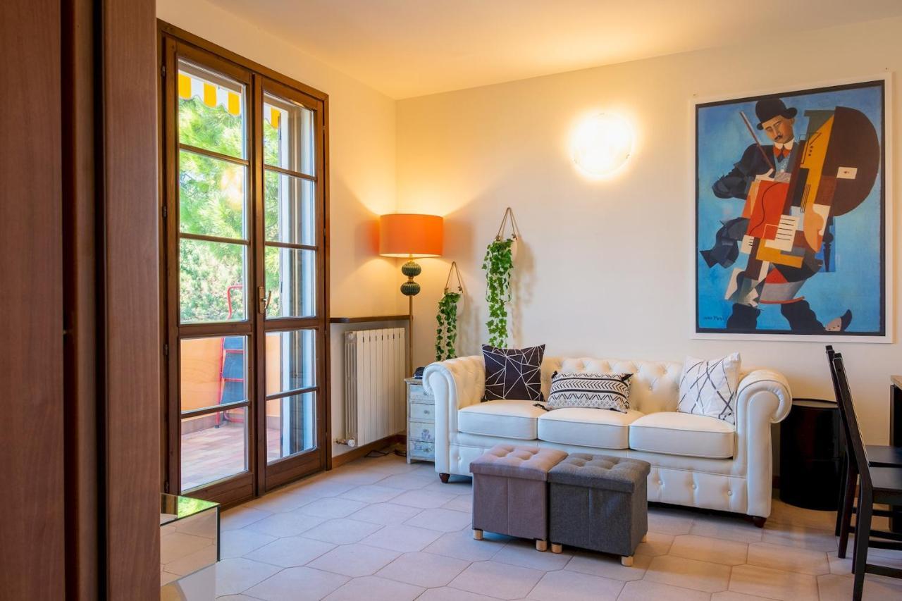 La Casa Sul Porto - Italian Homing Apartment Sirmione Exterior photo